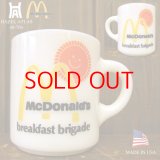 ★完売 ヘーゼルアトラス 1960-70年代 マクドナルド breakfast brigade プリント ミルクガラス マグカップ MADE IN USA HAZEL ATLAS 1960-70'S MCDONALD'S MUG キッチンやダイニング、お部屋のインテリアにも大変「絵」になるヘーゼルアトラス！