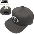 画像1: ★セール VANS バンズ SINCE 66ロゴパッチ付き付き スナップバック ベースボールキャップ 【グレー】 SINCE 66 PATCH SNAPBACK CAP 推奨頭周囲56-60cm 本物正規品 お振込み決済にて8%還元！ (1)