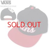 ★完売 セール VANS バンズ OFF THE WALL VANS立体刺繍ロゴ スナップバック ベースボールキャップ 【ブラック×レッド】 WILMINGTON SNAP SNAPBACK CAP 推奨頭周囲56-60cm 本物正規品 お振込み決済にて8%還元！