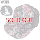 ★完売 セール VANS 本物正規品 アメリカ企画 バンズ ヴァンズ 総柄エンブレム風 VANSロゴ OFF THE WALL刺繍ロゴパッチ付き 男女兼用 メッシュキャップ VANS CLASSIC PATCH SNAPBACK MSEH TRUCKER CAP 推奨頭周囲56-60cm 本物正規品 お振込み決済にて8%還元！