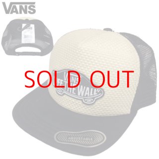 ☆完売 ラスト1点 セール VANS 本物正規品 アメリカ企画 バンズ ヴァンズ VANSロゴ OFF THE WALL刺繍ロゴパッチ付き 迷彩カモフラ柄  ビール刺繍 男女兼用 メッシュキャップ VANS CLASSIC PATCH SNAPBACK MSEH TRUCKER CAP  推奨頭周囲56-60cm 本物正規品 お振込み決済にて8 ...